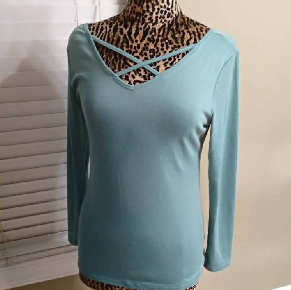 Nwt..Laksmi Blouse